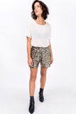 Shorts Bordado Luna - Dourado com Grafite
