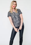 T-Shirt Bordada Luna - Prata com Grafite